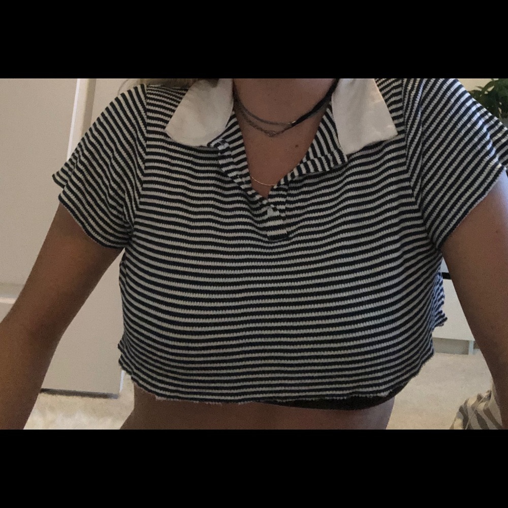 New and next self cropped top
